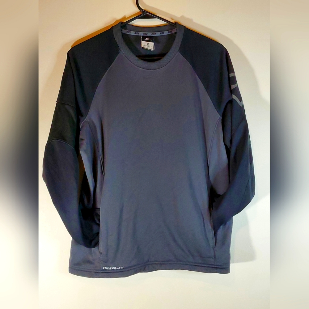 Nike therma-fit pull over